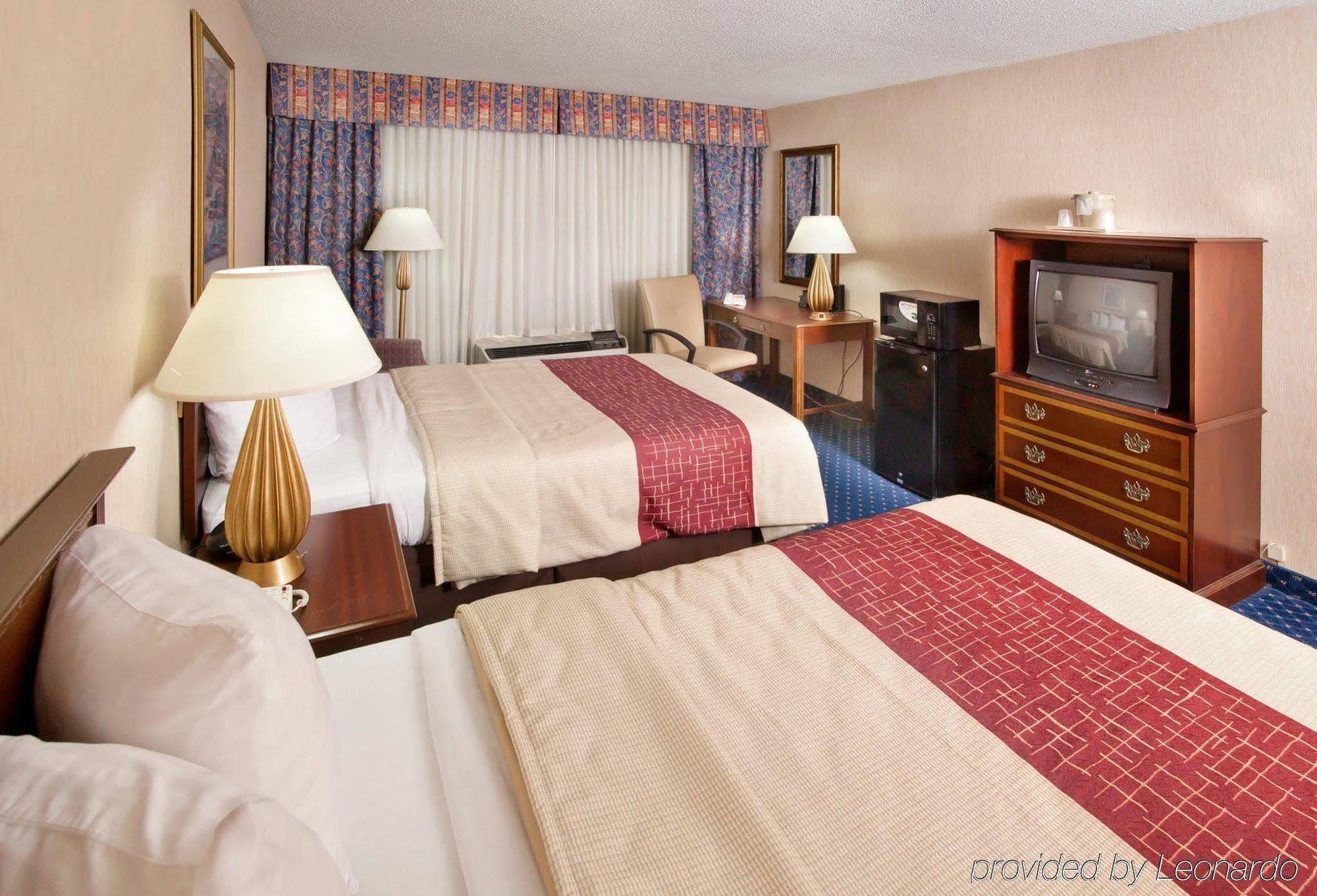 Red Roof Inn Knoxville Central - Papermill Road Extérieur photo