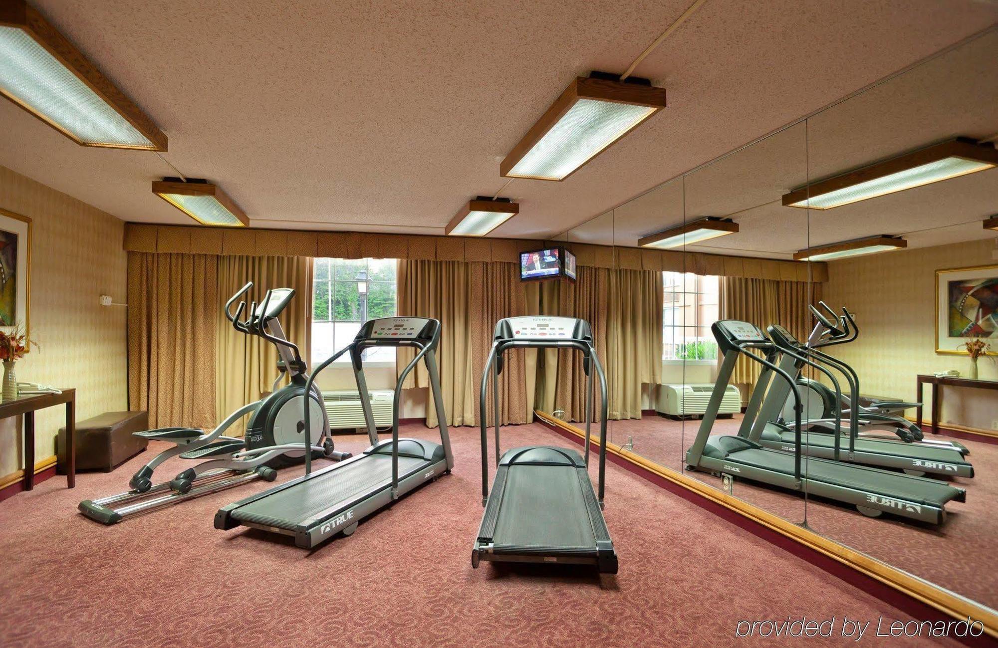 Red Roof Inn Knoxville Central - Papermill Road Extérieur photo